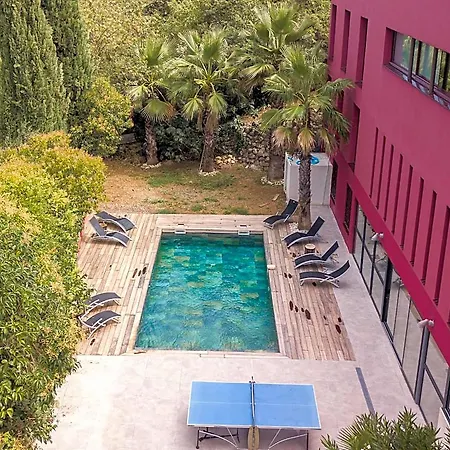 Magnolia 4*