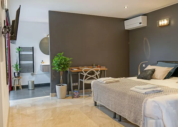 Magnolia Oda ve Kahvaltı 4*