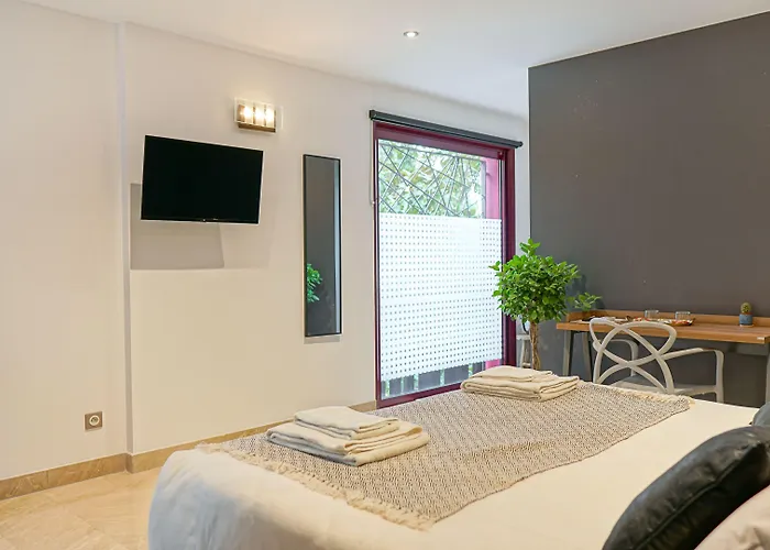 Alojamento de Acomodação e Pequeno-almoço Magnolia